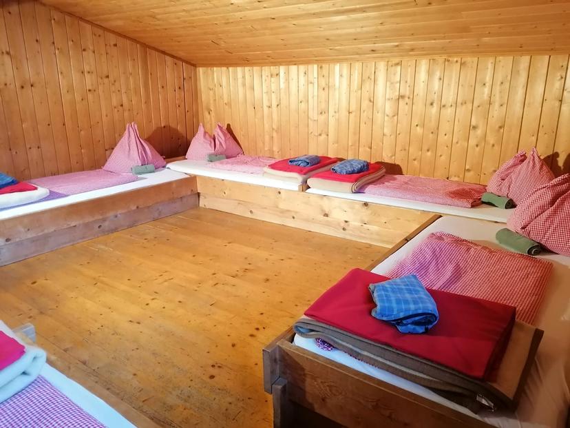 Binsalm hut image 3
