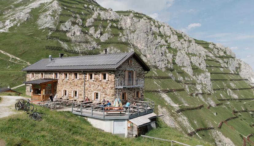Starkenburger Hütte image 1