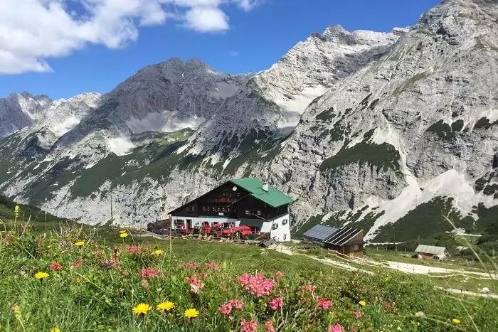 Pfeishütte image 2