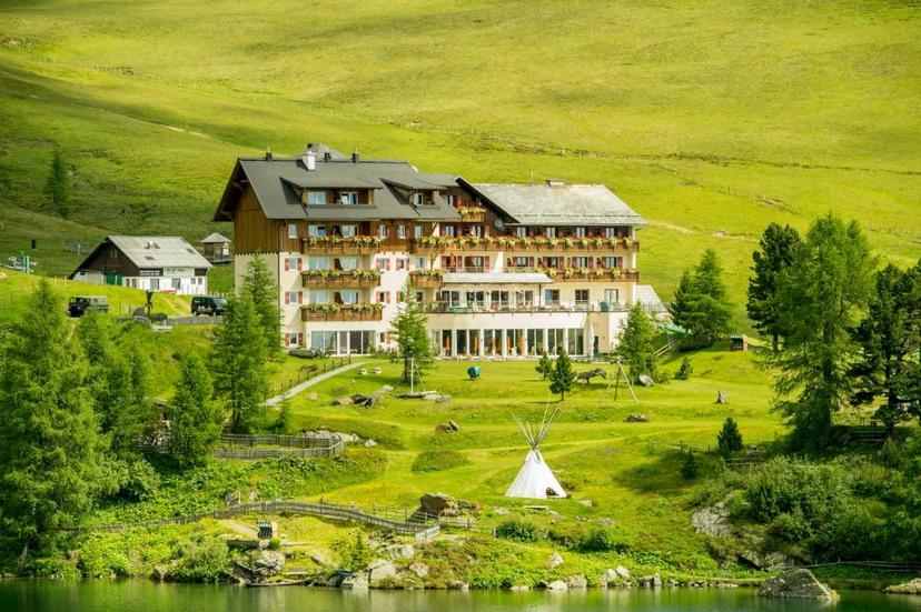 Heidi-Hotel Falkertsee image 1