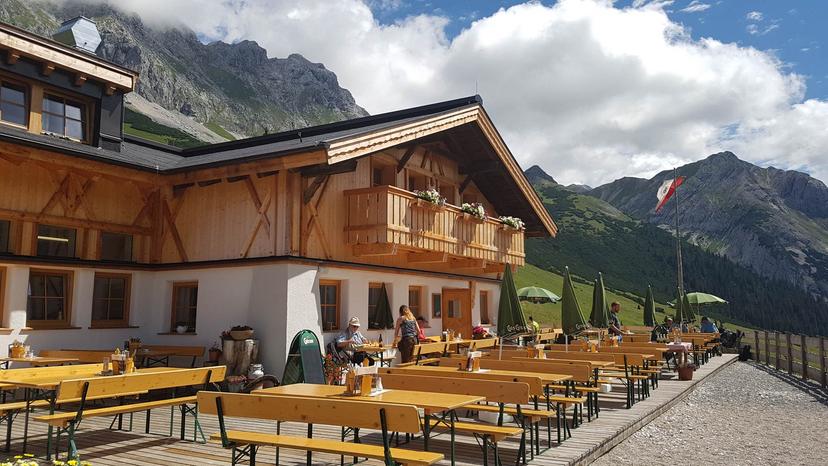 Hochfeldern Alm image 1