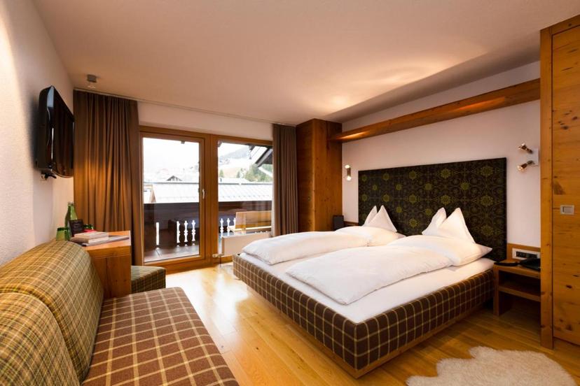 Hotel Sandhof image 1