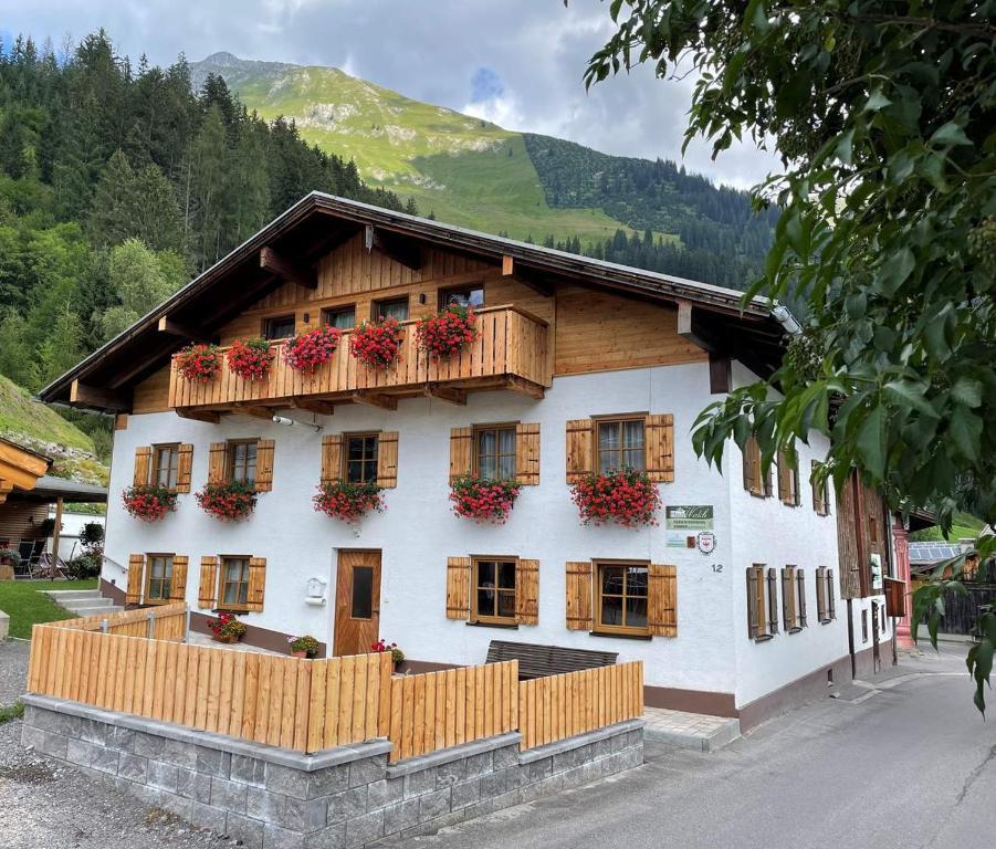 Haus Walch image 2