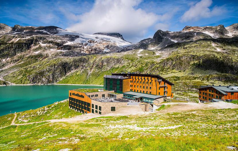 Rudolfshütte (2 315 m) image 1