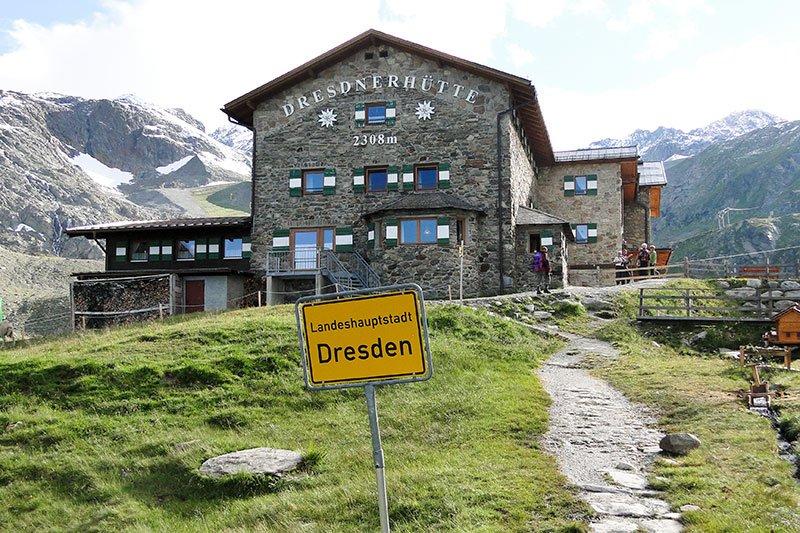 Dresdner Hütte (2 308 m) image 1