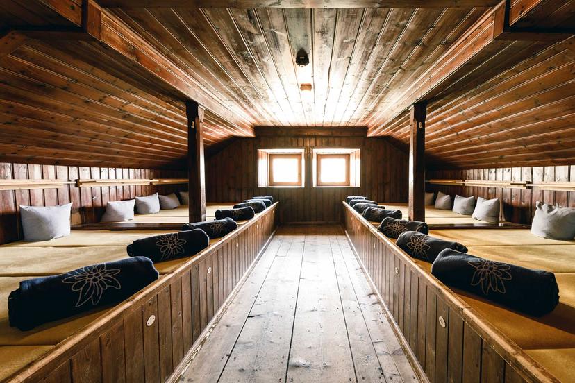 Lamsenjochhütte (1 953 m) image 3