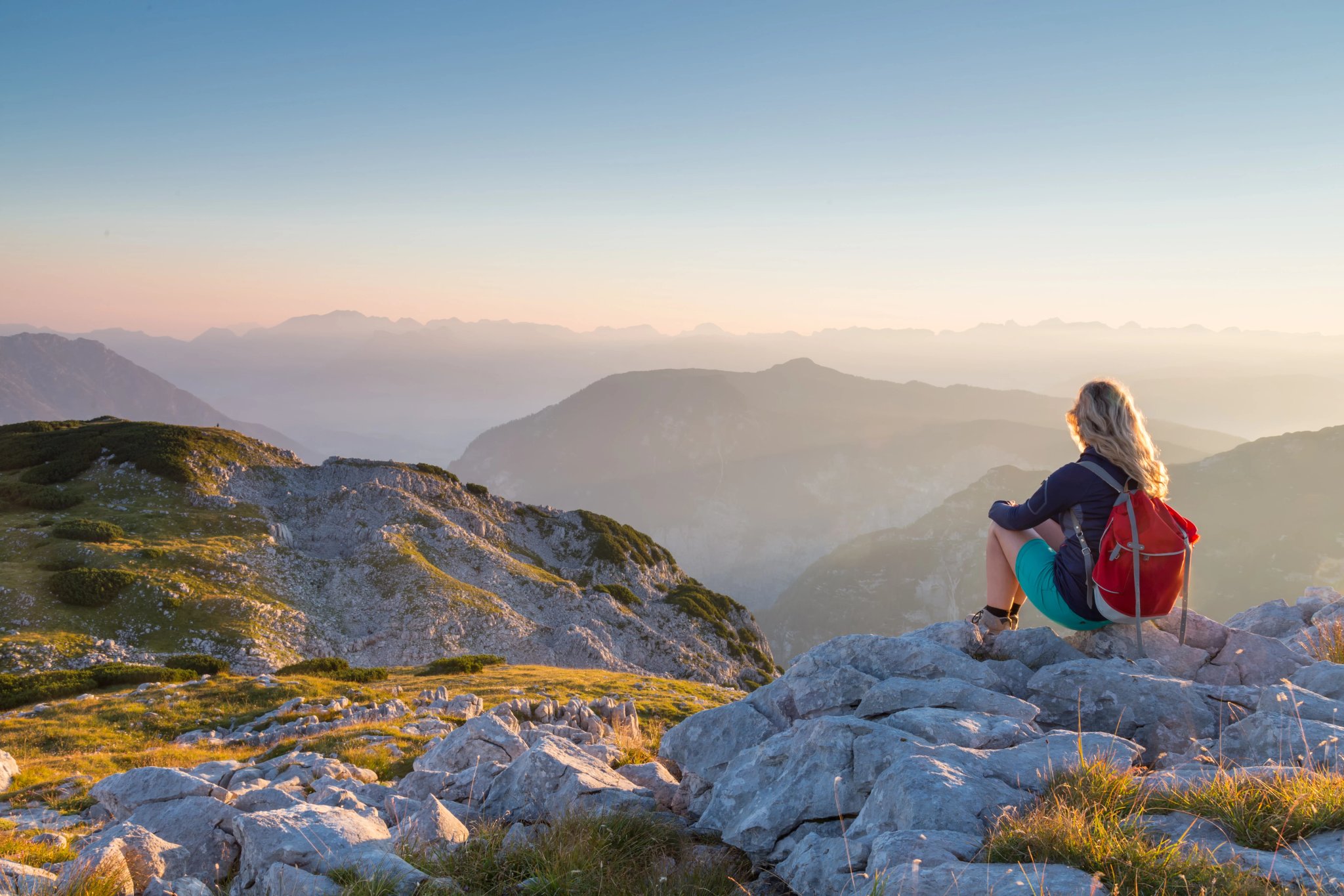 Sonnenaufgang am Berg