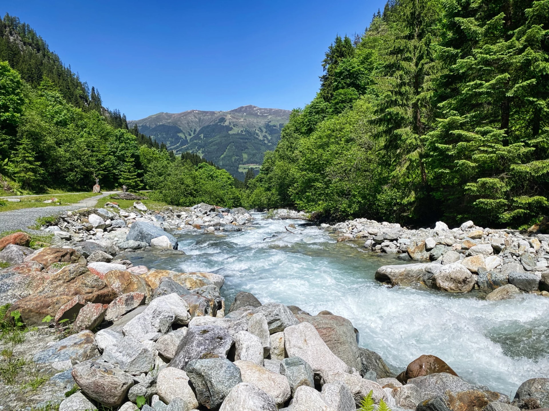 Gebirgsfluss Habachtal Salzburg
