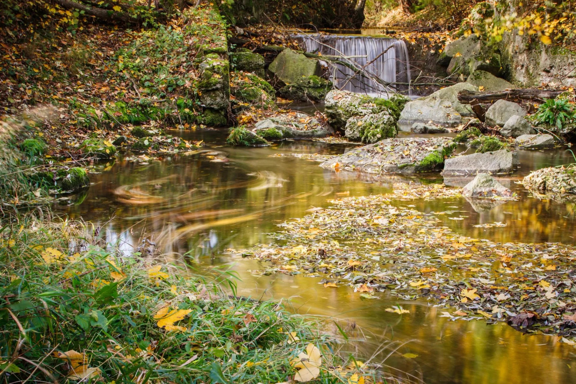 Wasserfall entlang der Treffling
