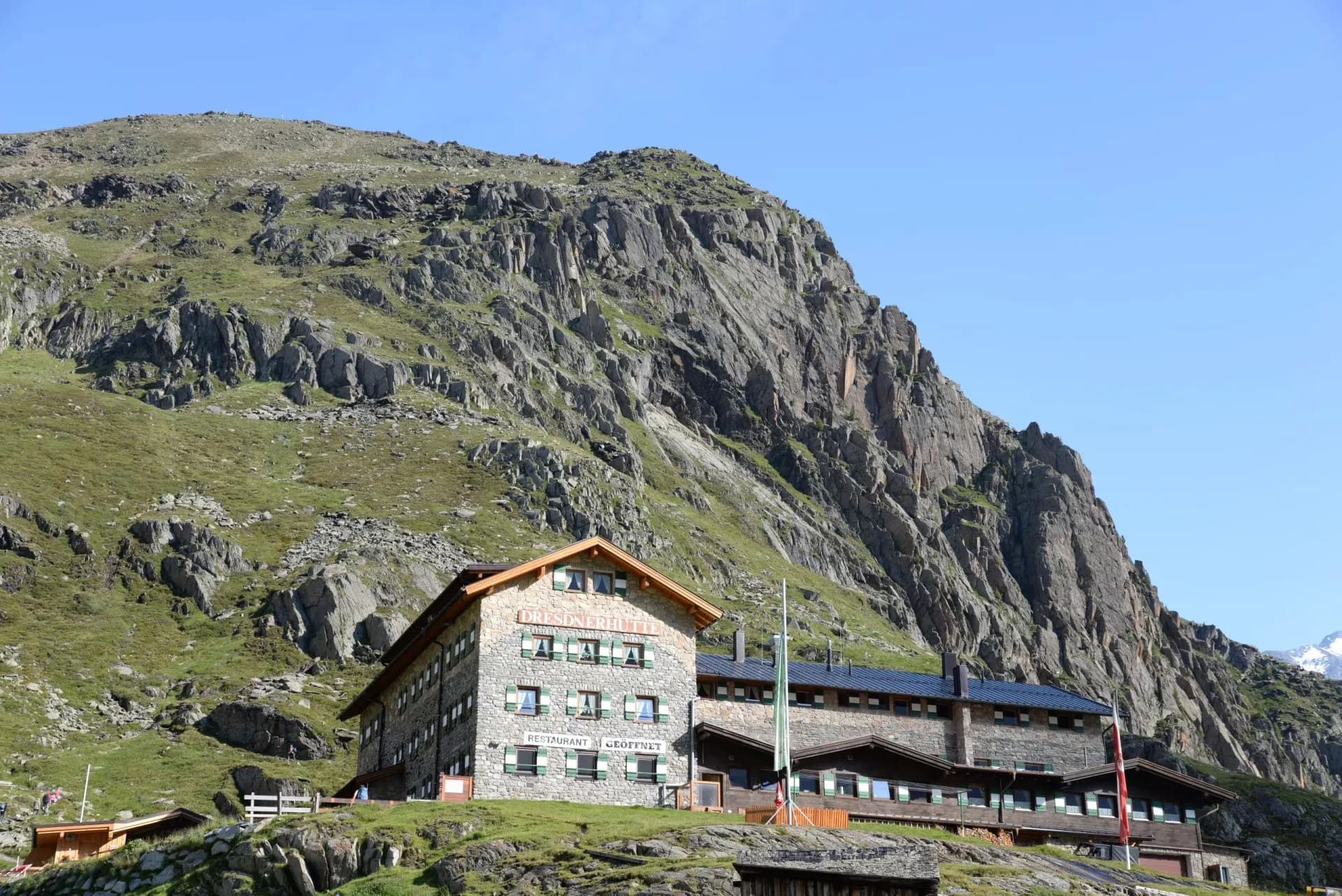 Dresdner Hütte mit Egesengrat