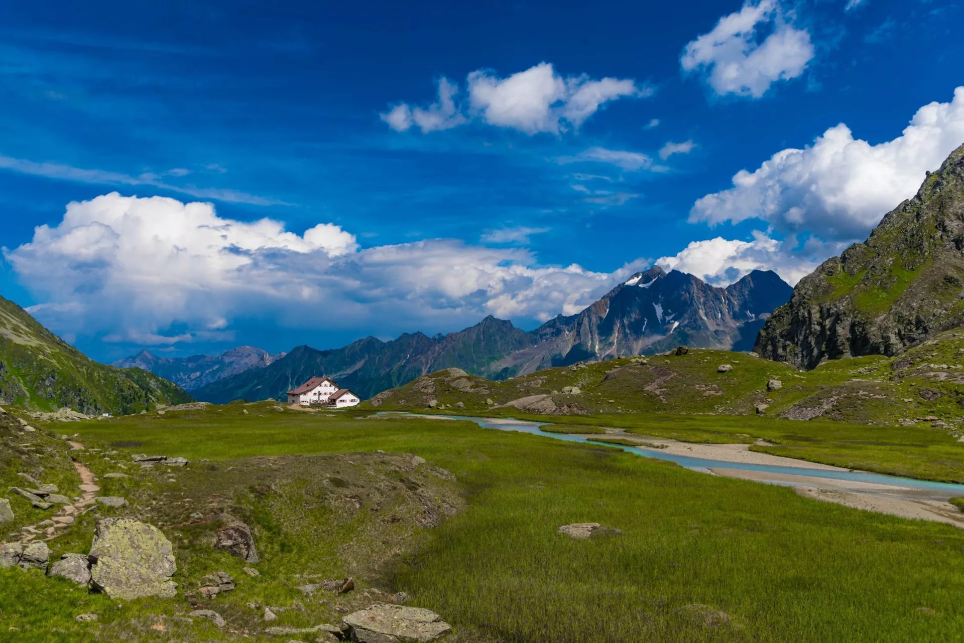 Blick su Neue Regensburger Hütte